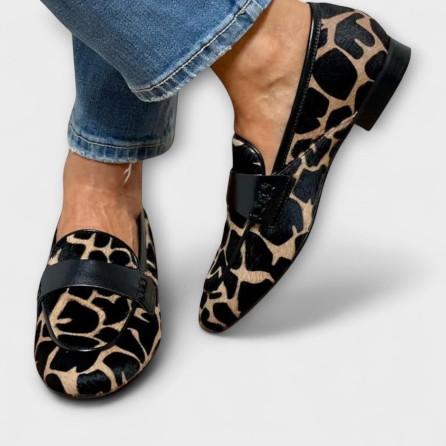 Léonie™ | Leopard Print Moccasin 1