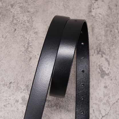 Elizabeth™ | Minimalist Metallic Buckle Belt