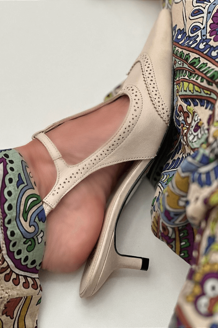 Alexia™ | Classic Chic Pumps 4