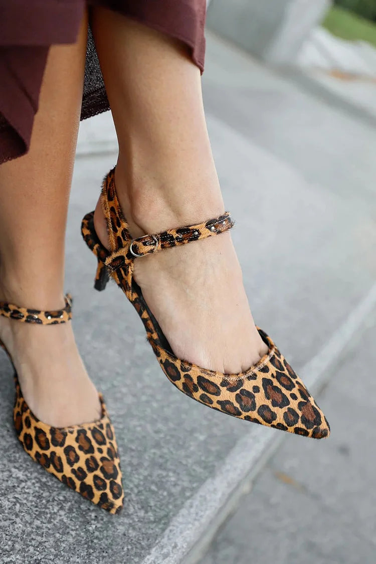 Anne™ | Chic Leopard Pumps 1