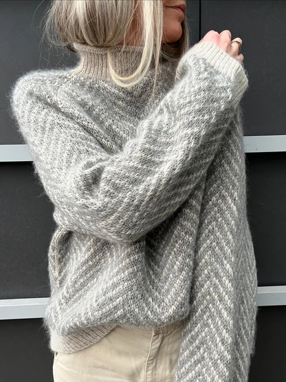 Eva™ | Thin Turtleneck 1