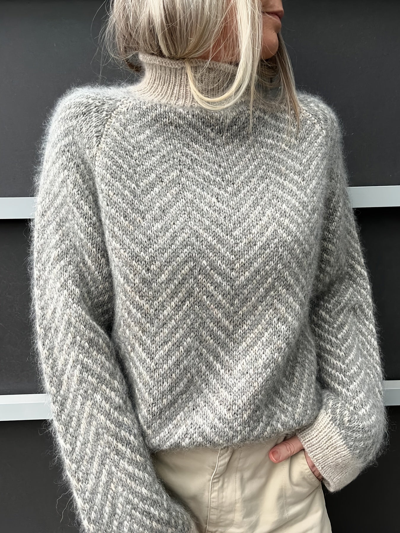 Eva™ | Thin Turtleneck 2