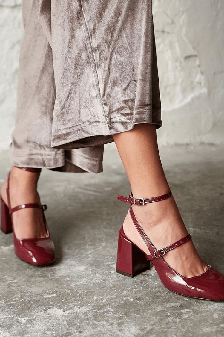 Marie-Claire™ | Elegant burgundy pumps 0