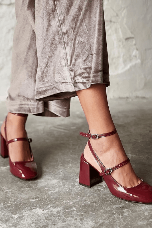 Marie-Claire™ | Elegant burgundy pumps 0