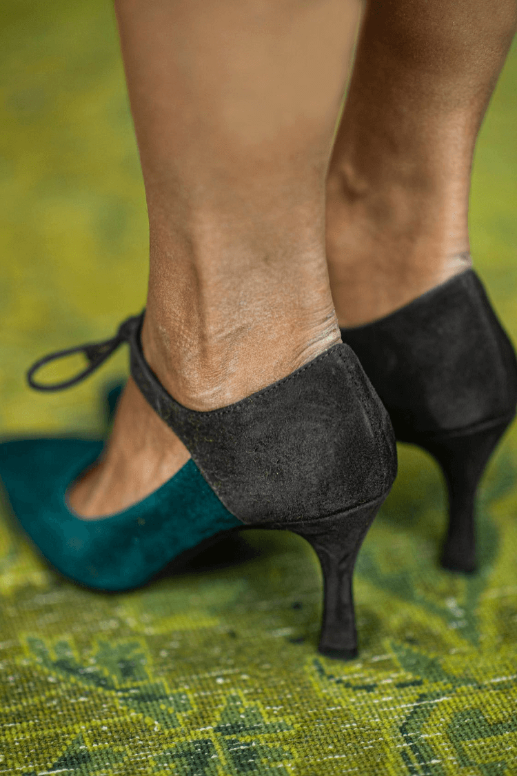 Mia™ | Elegant High Fashion Pumps 4
