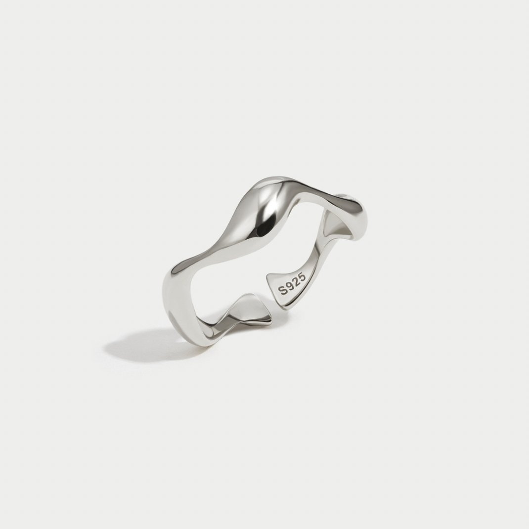 Noémie™ | Chic ring with silver waves 3