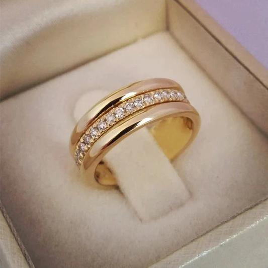 Sarah™ | Vintage Ring with Framed Zirconia 0