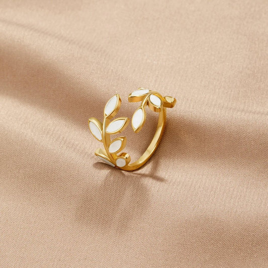 Serene™ | Gold Leaf Ring 0