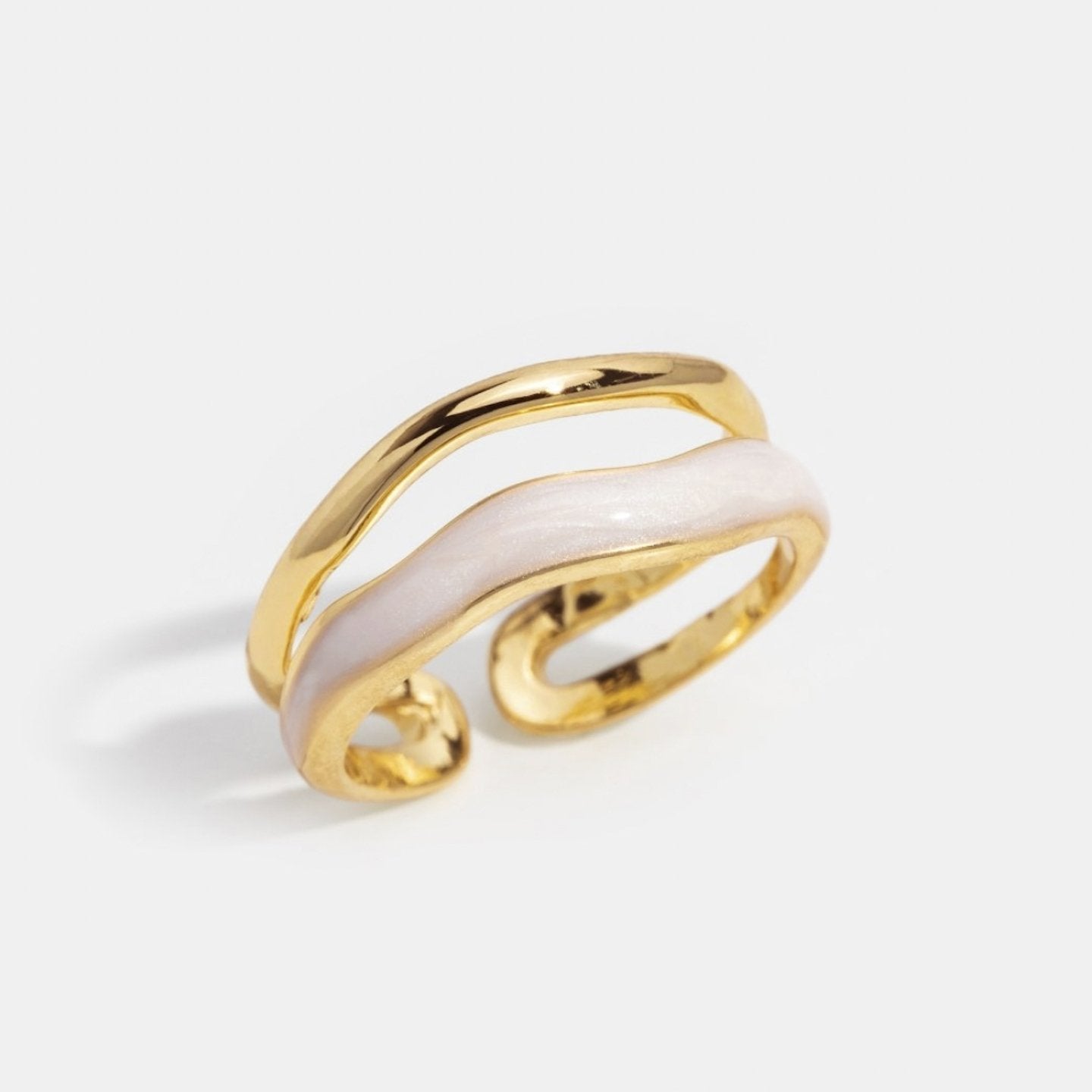 Sophie™ | Chic ring with golden waves 3